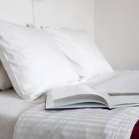 Cozy In A Quiet Area Kaloşvar